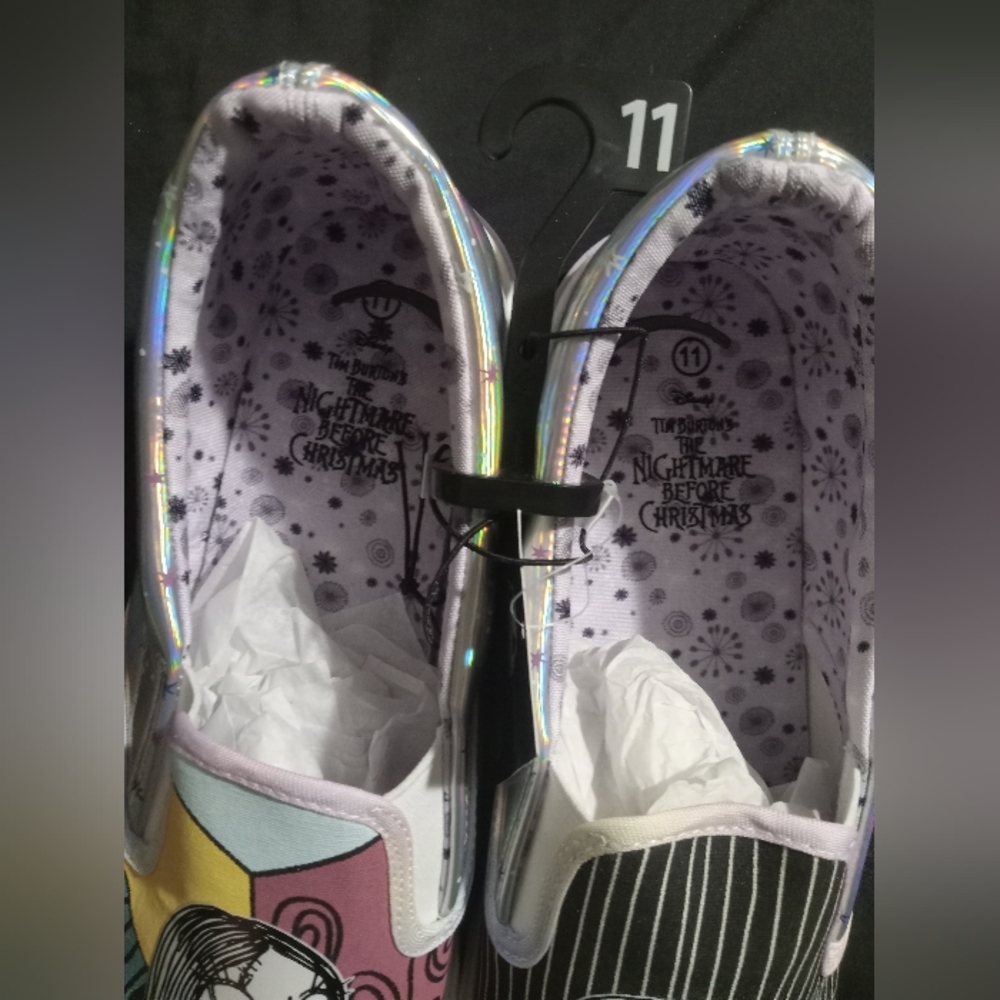 NEW Nightmare Before Christmas Slip-on Shoes women's size 11 Fits Mens 11 - Picture 5 of 7